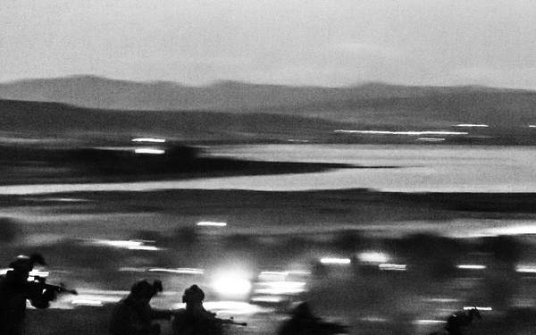 Navy Seals train with Greek SOF