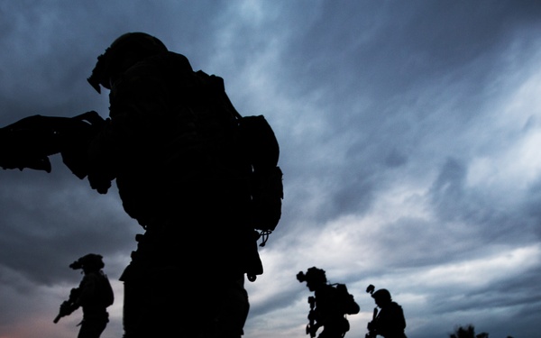 Navy Seals train with Greek SOF