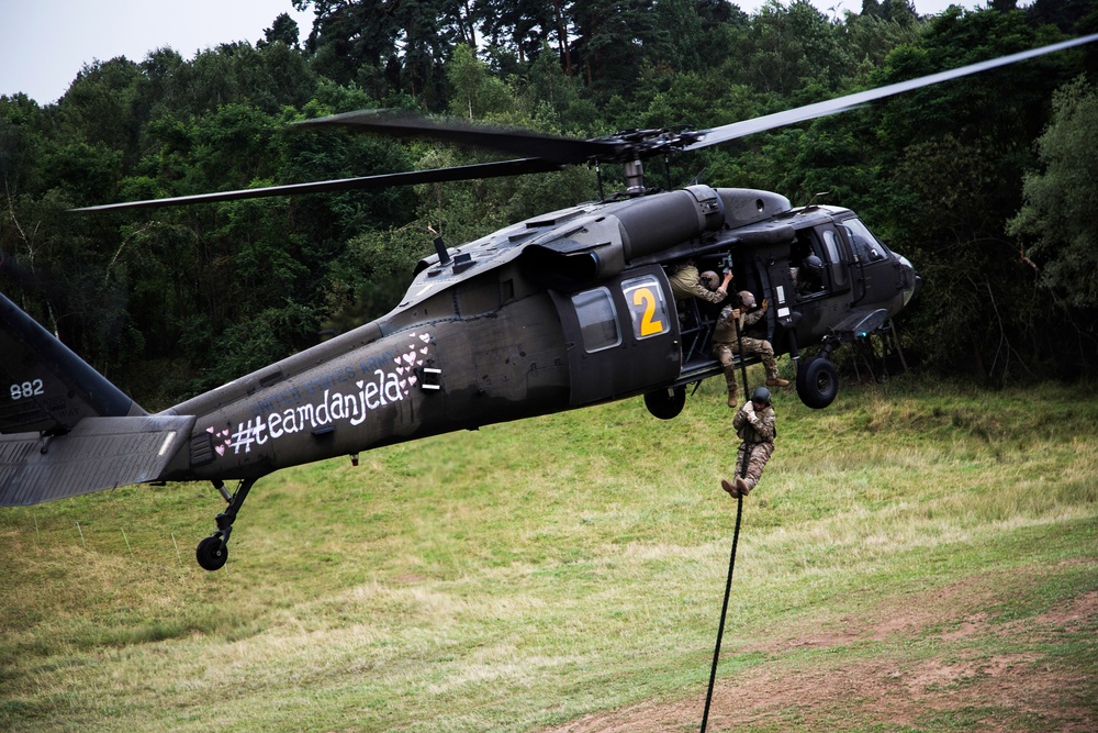 Special Forces Fast Roping