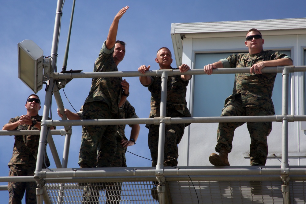 2nd MAW commanding general visits Marine Corps Auxiliary Landing Field Bogue, conducts pre-deployment brief with VMA-231 Marines