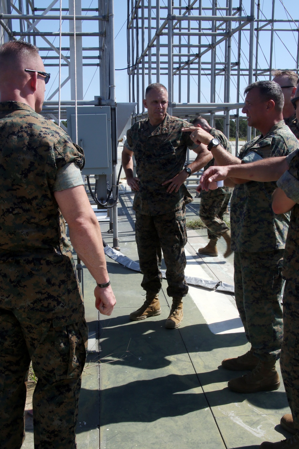 2nd MAW commanding general visits Marine Corps Auxiliary Landing Field Bogue, conducts pre-deployment brief with VMA-231 Marines