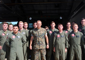2nd MAW commanding general visits Marine Corps Auxiliary Landing Field Bogue, conducts pre-deployment brief with VMA-231 Marines