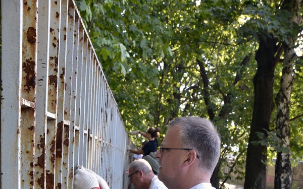 114th Fighter Wing volunteers in Lodz