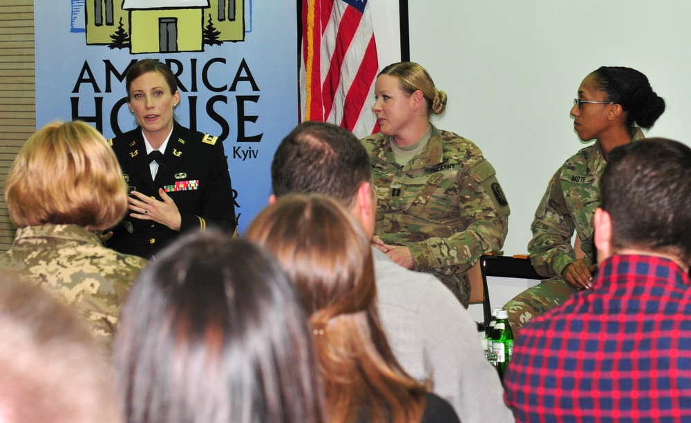 Women in the military speak in Ukraine
