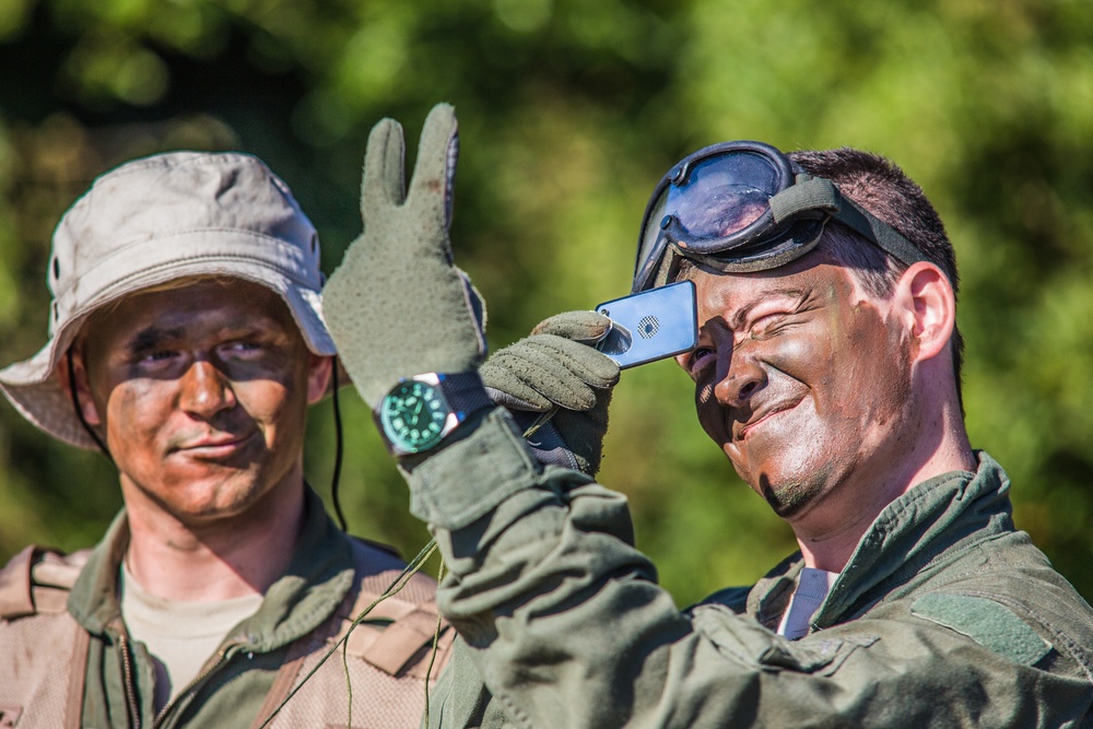 Airmen learn to survive at Rosecrans