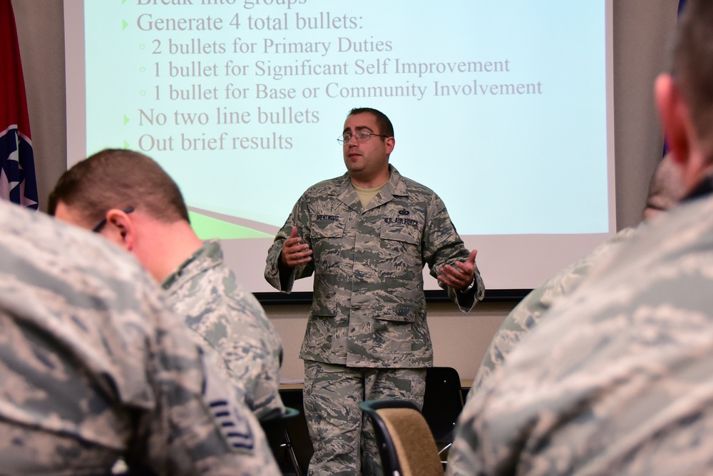 Nashville hosts Air National Guard’s first ever writing class