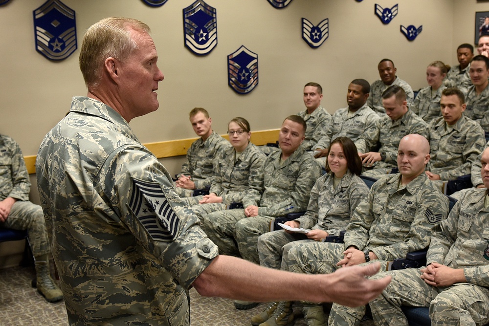 CMSAF Cody talks leadership with ALS students