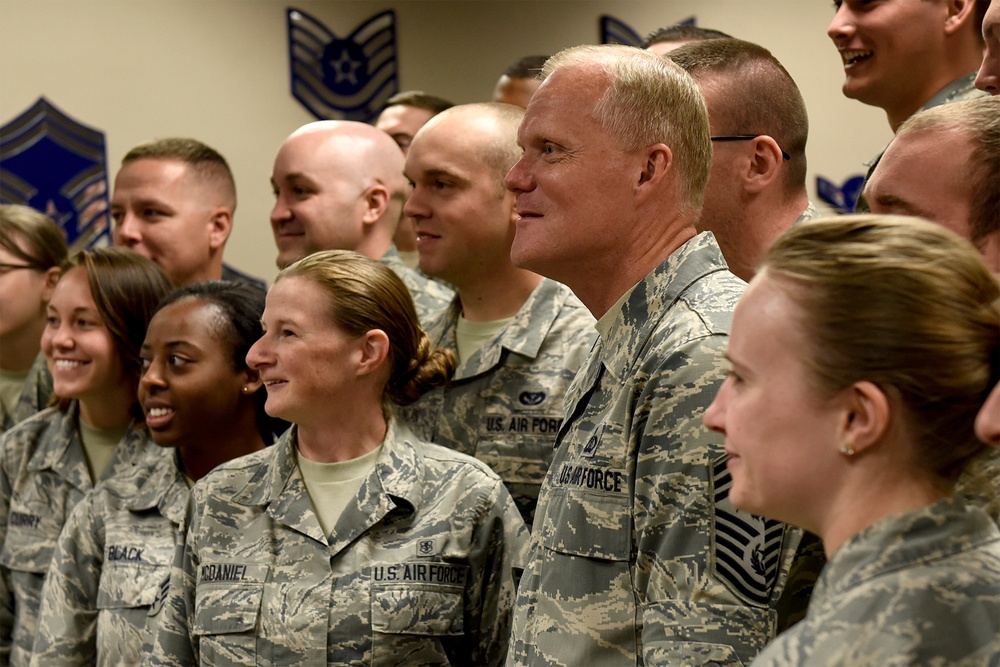 CMSAF Cody talks leadership with ALS students
