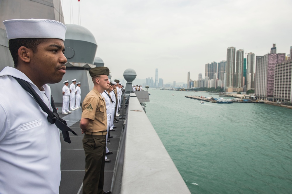 USS Green Bay Arrives in Hong Kong