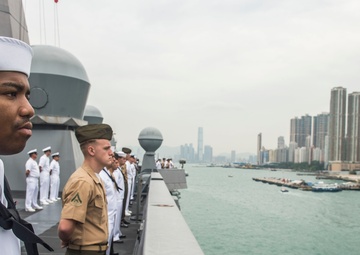 USS Green Bay Arrives in Hong Kong