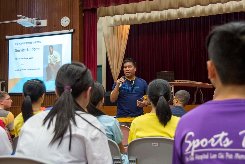 USS Bonhomme Richard (LHD 6) Sailors participate in community engagement with Chinese students