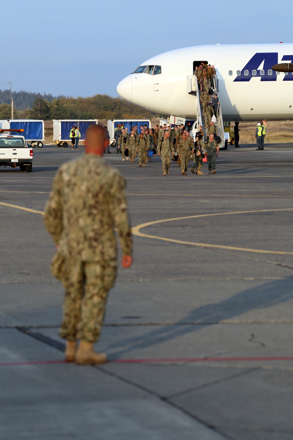 Electronic Attack Squadron 138 homecoming from 7th Fleet deployment