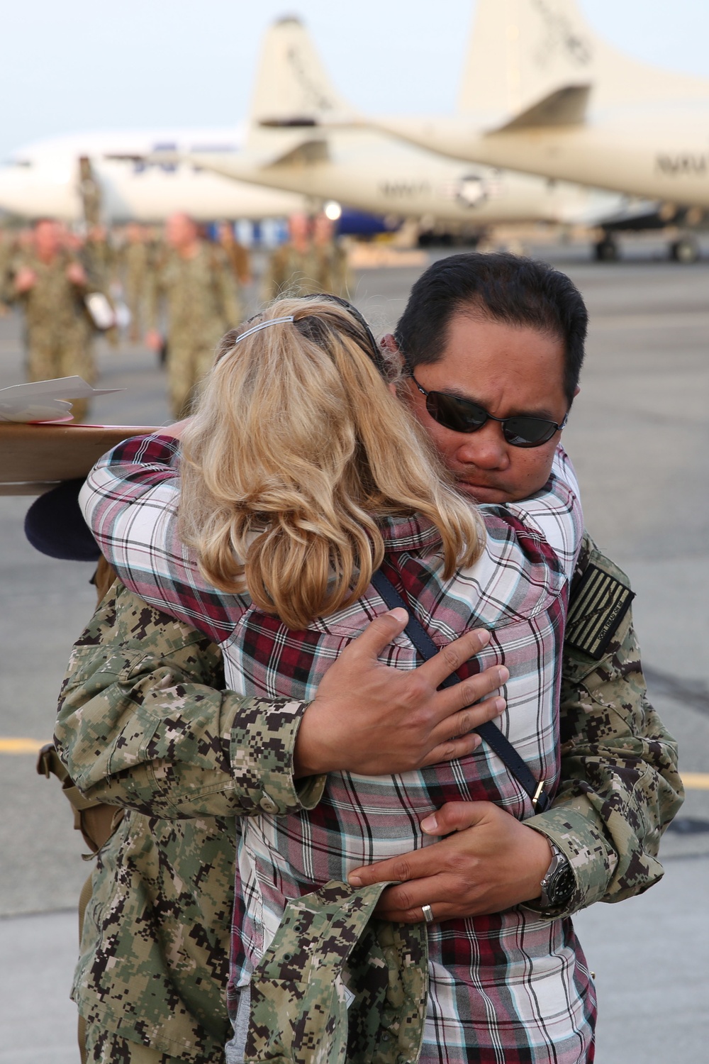 Electronic Attack Squadron 138 homecoming from 7th Fleet deployment