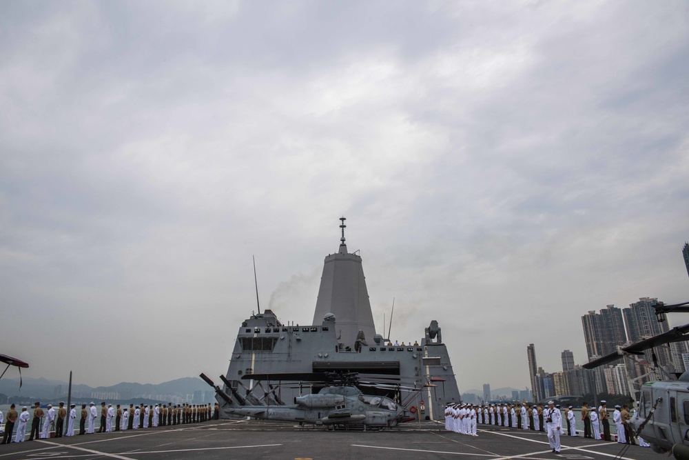 USS Green Bay (LPD 20) arrives in Hong Kong