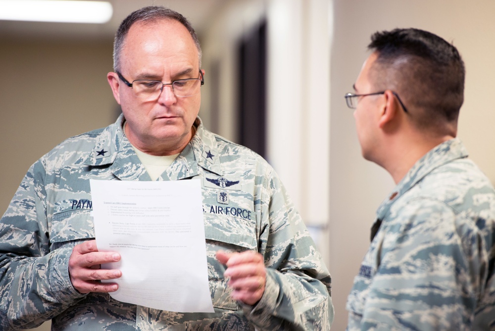 AMC Surgeon Visits Travis AFB
