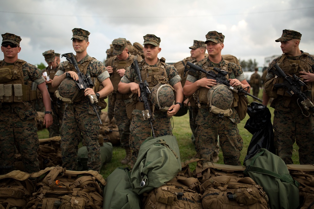 Marines prepare for Hurricane Matthew relief effort