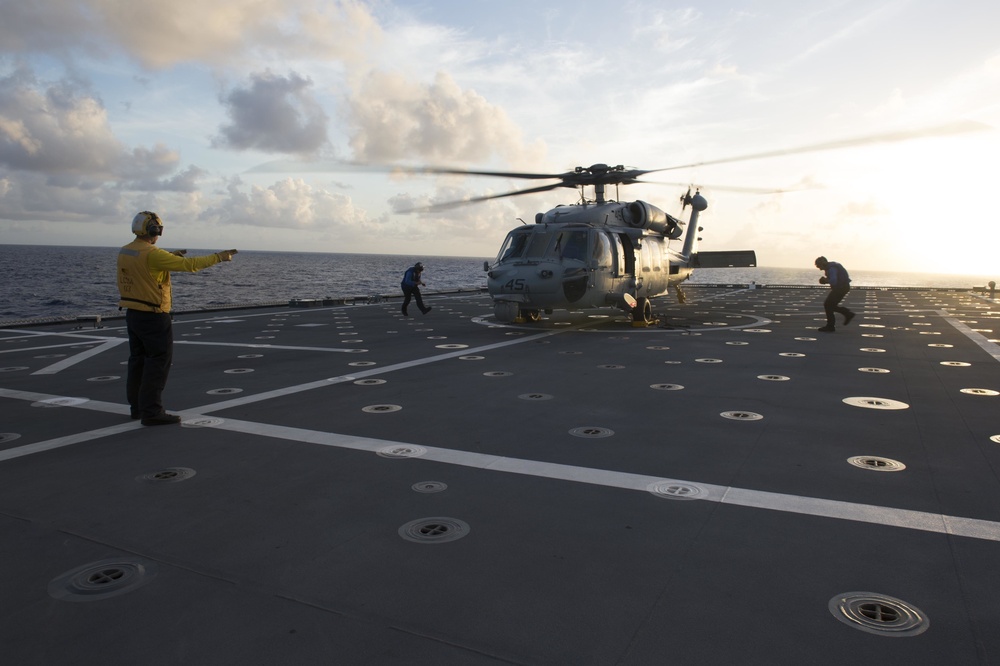 USS Coronado (LCS 4) conducts air operations.