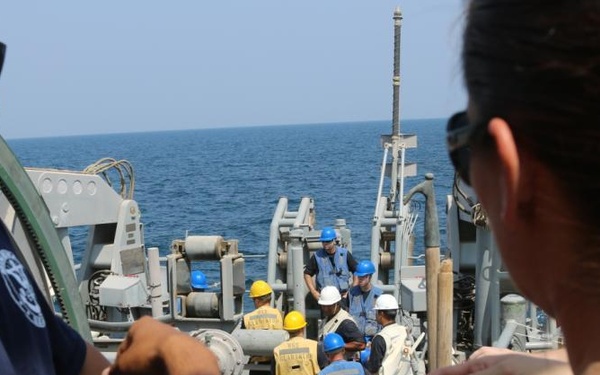 USS Gladiator Conducts First SWATT Exercise in Arabian Gulf