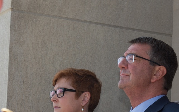 SD greets Austtralian Minister for Defence