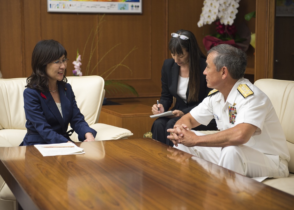 USPACOM Commander meets with Japan MINDEF