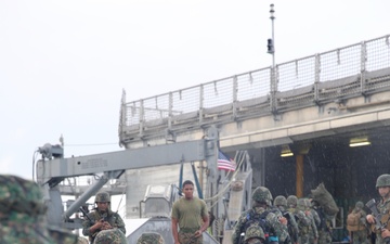 USNS Millinocket Flexes in Philippine Archipelago during PHIBLEX