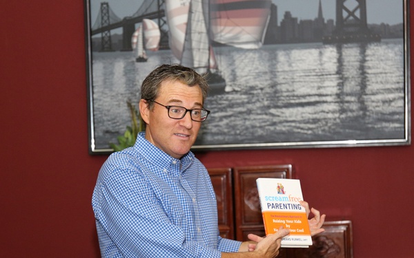 Speaker inspires parents, couples, teens with ‘Screamfree’ seminar