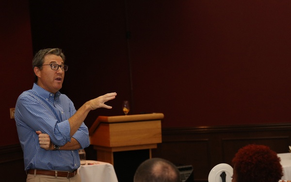 Speaker inspires parents, couples, teens with ‘Screamfree’ seminar