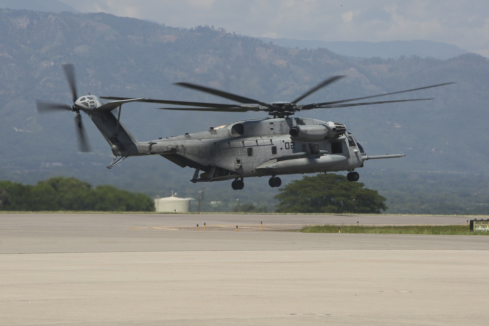 Marines with Special Purpose Marine Air-Ground Task Force Southern Command prepare to respond to Hurricane Matthew disaster relief efforts.