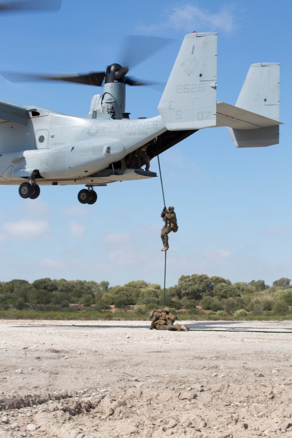 Crisis Response Marines sharpen fast-rope skills in Spain