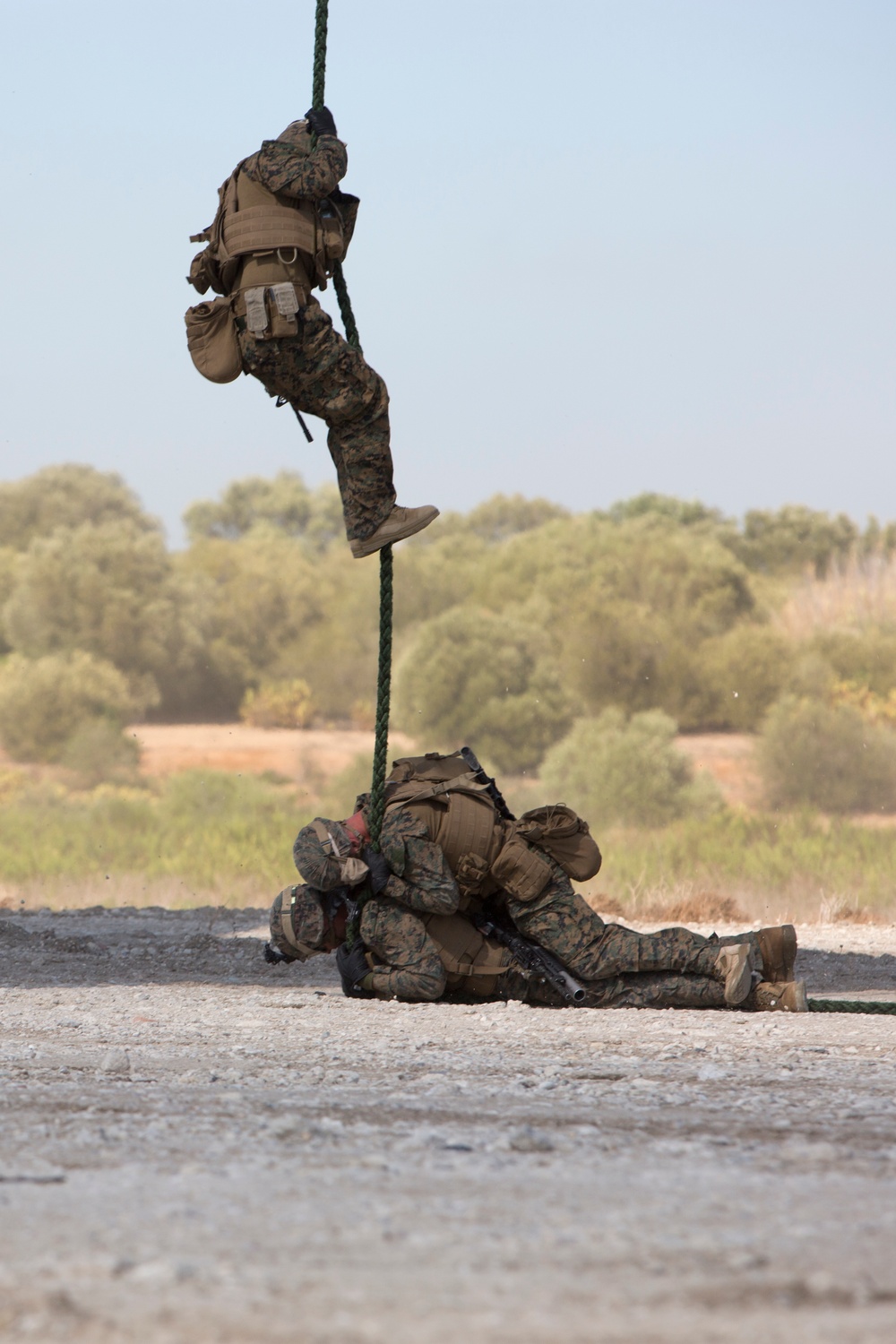 Crisis Response Marines sharpen fast-rope skills in Spain