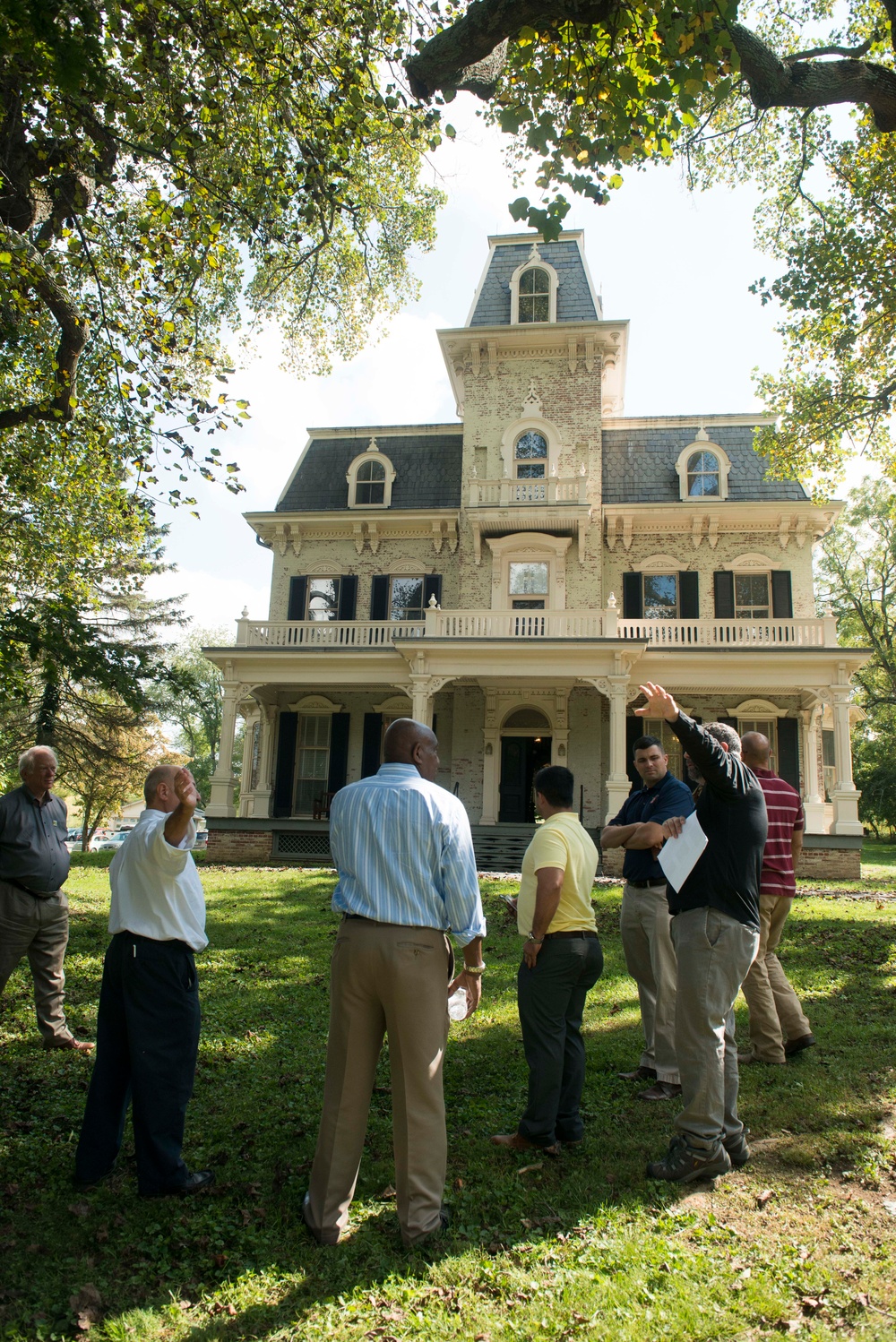 Arlington National Cemetery employees learn from National Park Service Historic Preservation Training Center employees