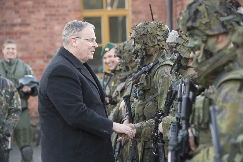 DSD observes Finnish Military Exercise