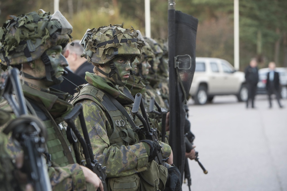 DSD observes Finnish Military Exercise