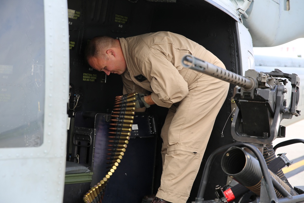 HMLA-773 supports 10th Marines