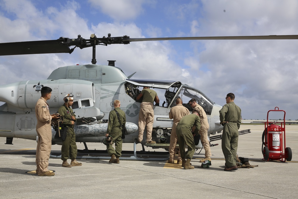 HMLA-773 supports 10th Marines