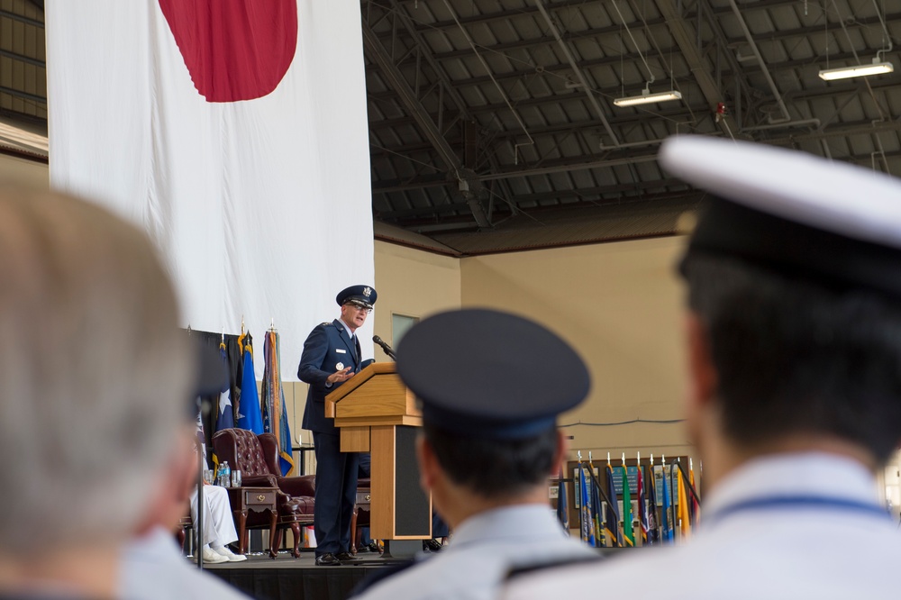 USPACOM Commander Attends U.S. Forces-Japan Assumption of Command Ceremony