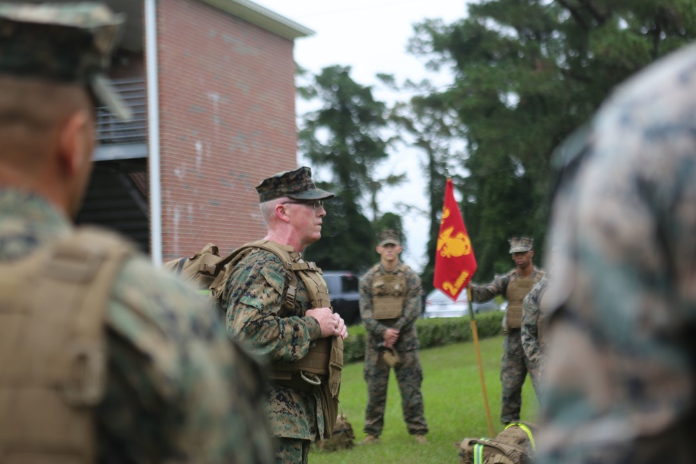 Marines embrace espirit de corps