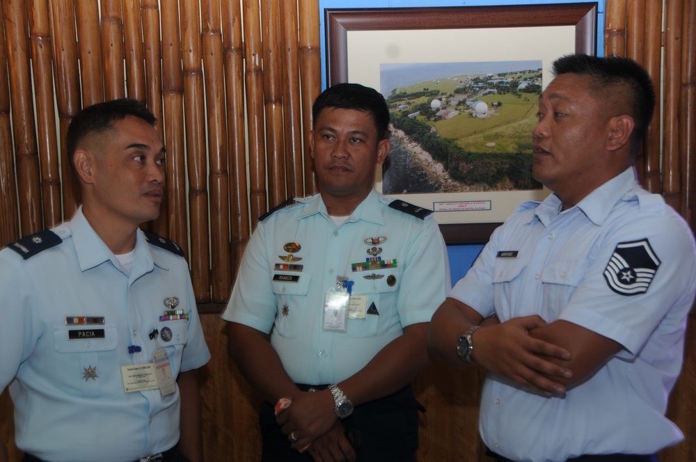 HIANG shares air defense expertise with Philippine counterparts