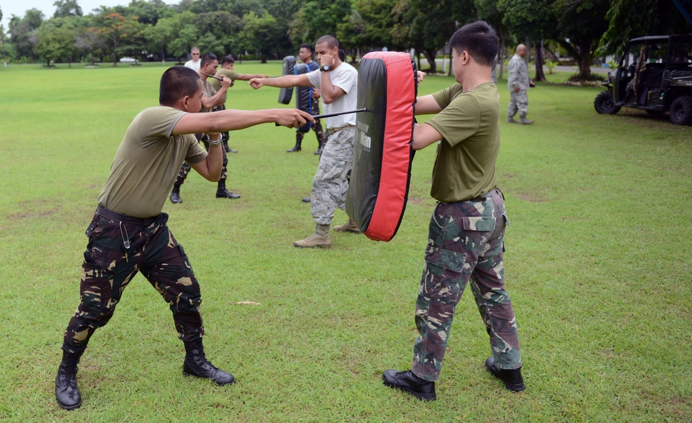 U.S. Air Force Defenders exchange tactics with Philippine Air Force members