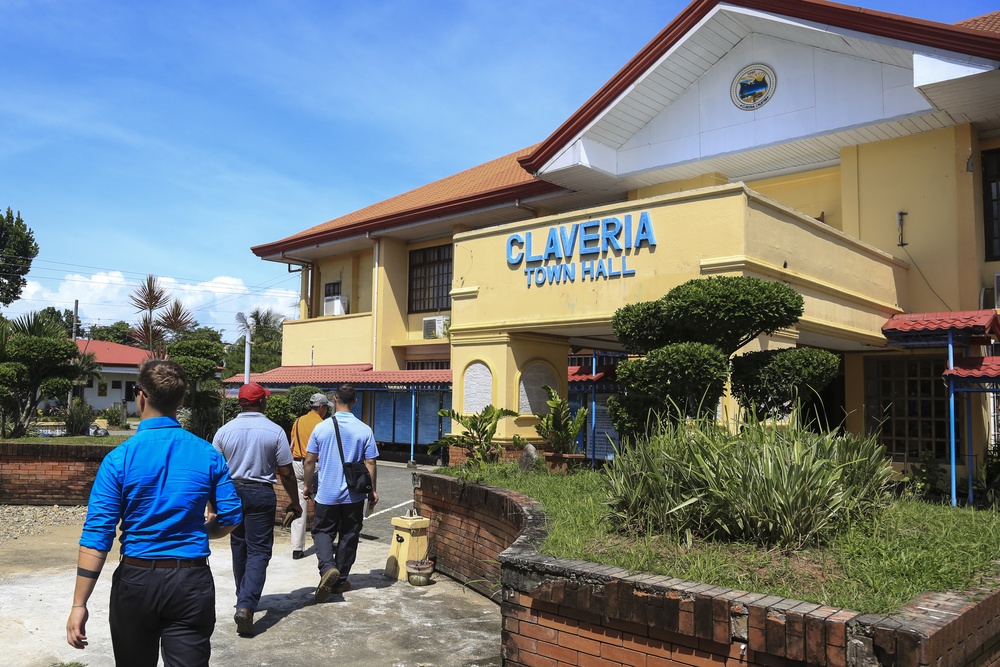 Civil Affairs Visits Municipality of Claveria
