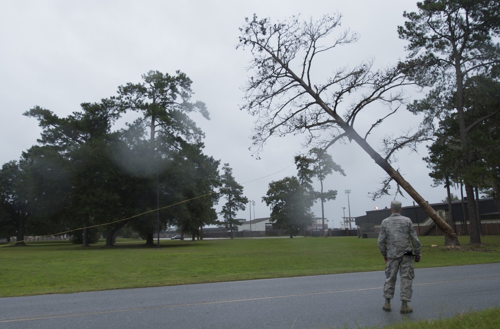 Joint Base Charleston Prepares for Hurricane Matthew