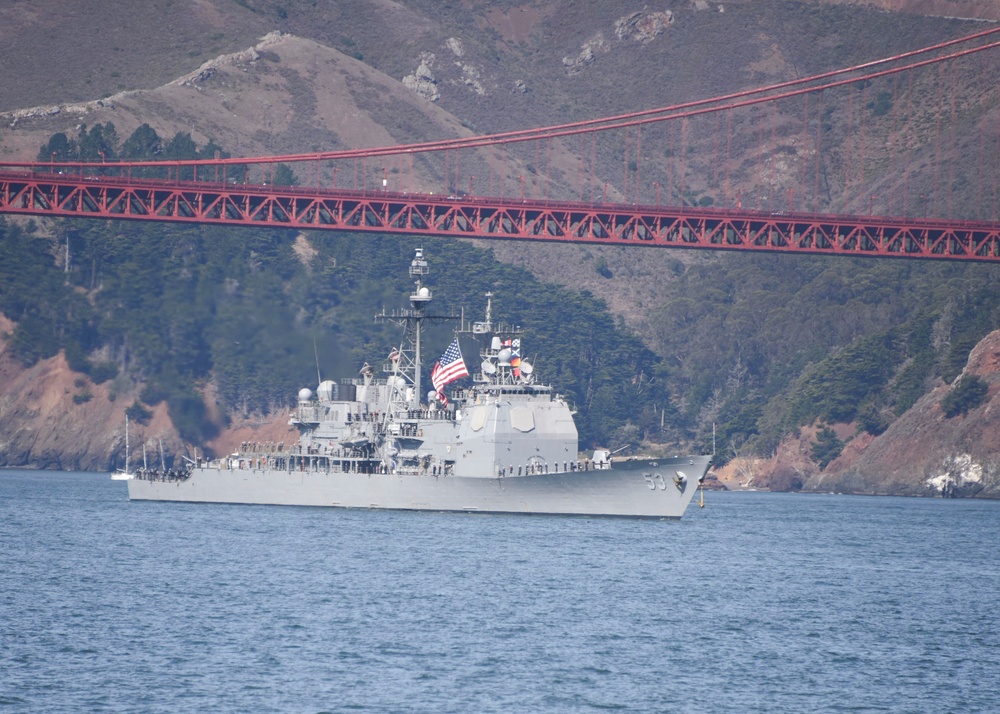 Parade of Ships at San Francisco Fleet Week