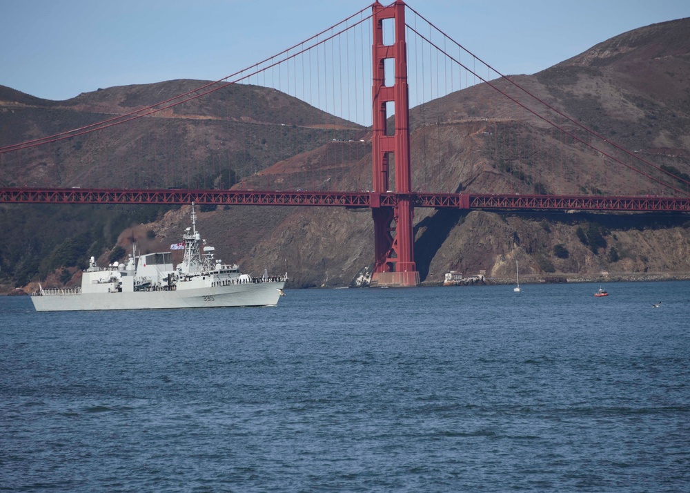 Parade of Ships at San Francisco Fleet Week