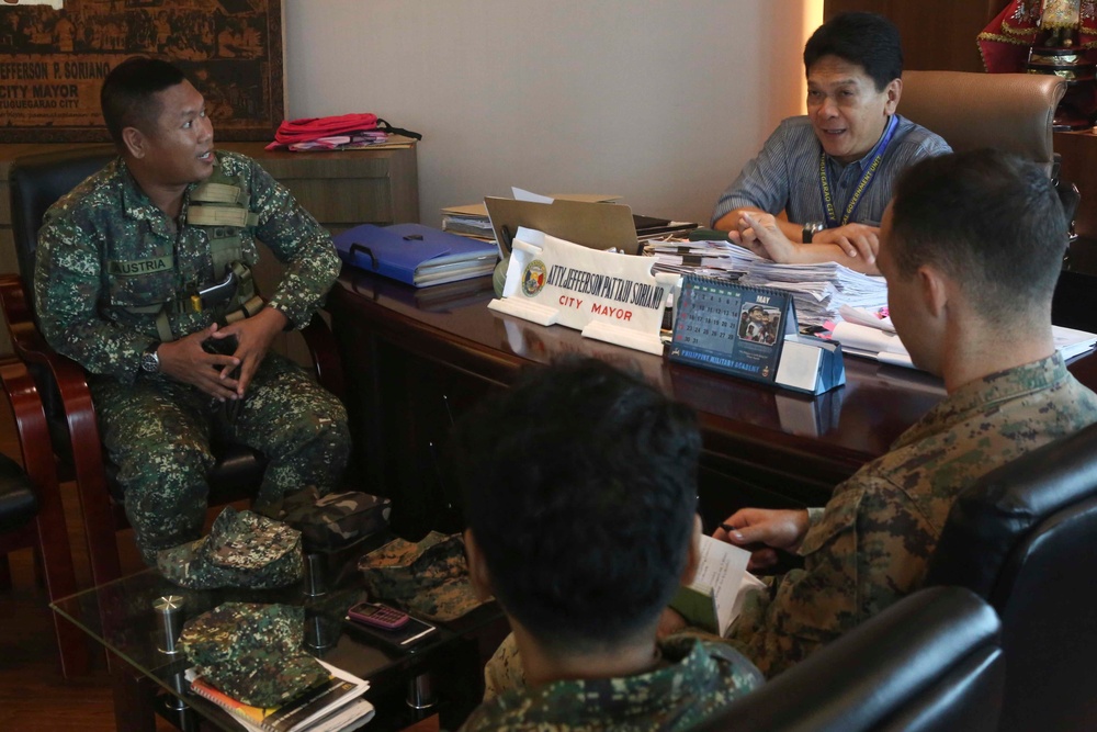 U.S., Philippine Marines Visit Tuguegarao City Mayor