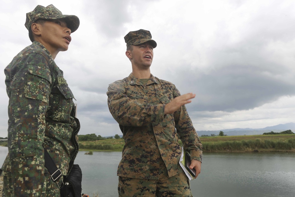U.S., Philippine Marines Visit Tuguegarao City Mayor