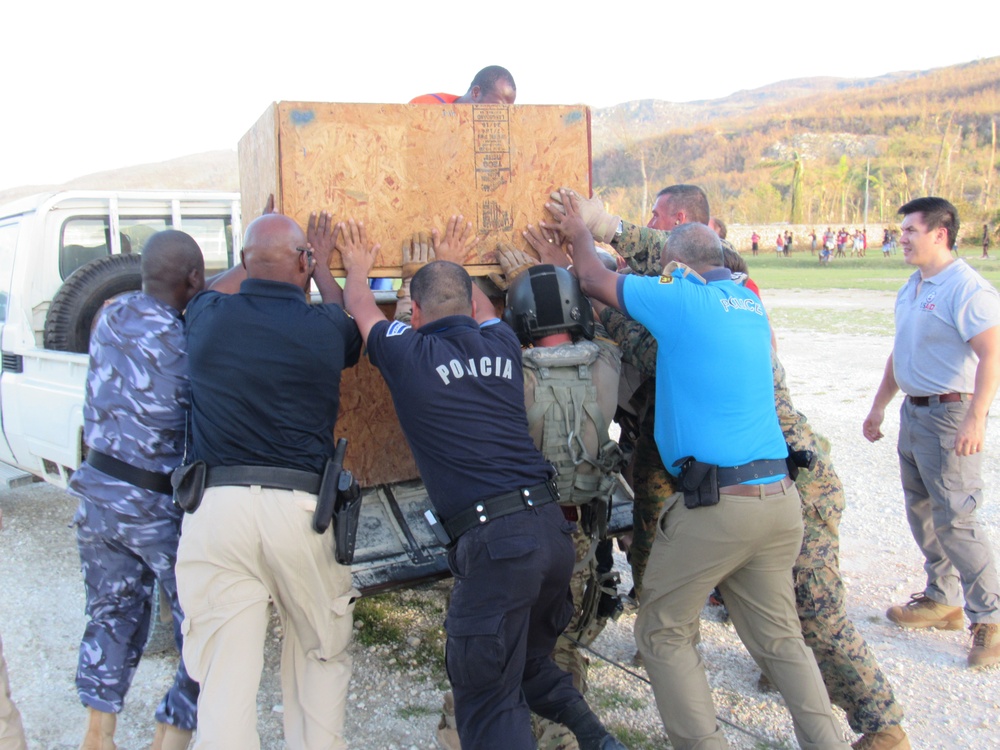 Joint Task Force Matthew, USAID deliver relief supplies to Hurricane Matthew victims