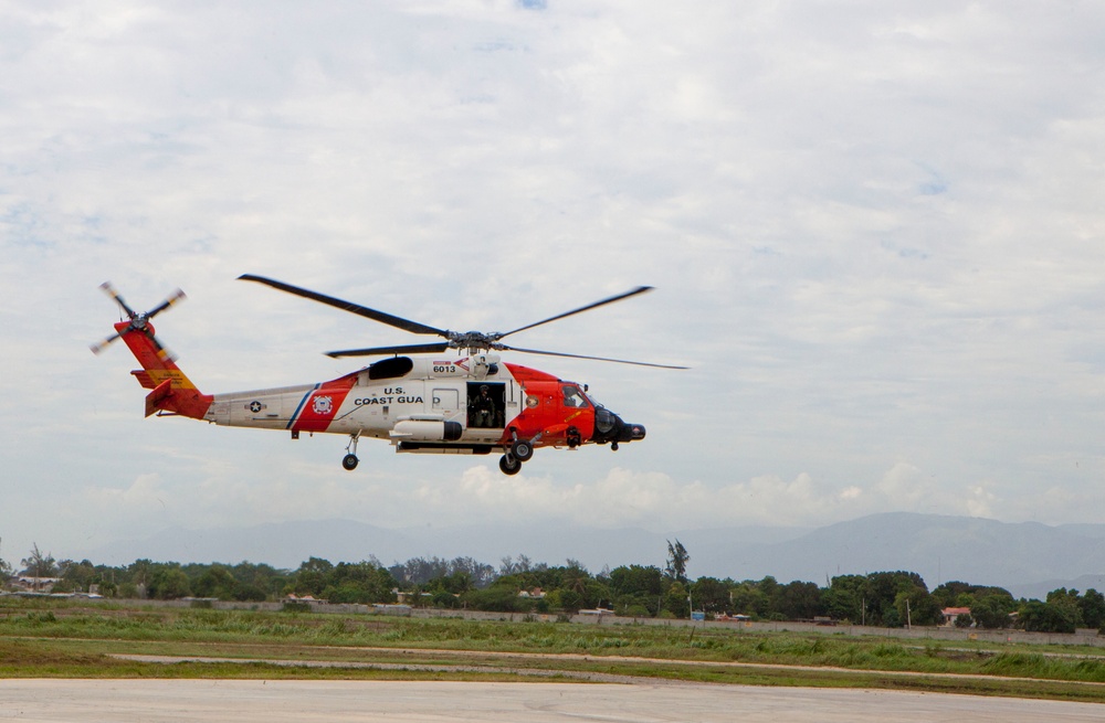 JTF Matthew Commander Evaluates Hurricane Matthew Damage