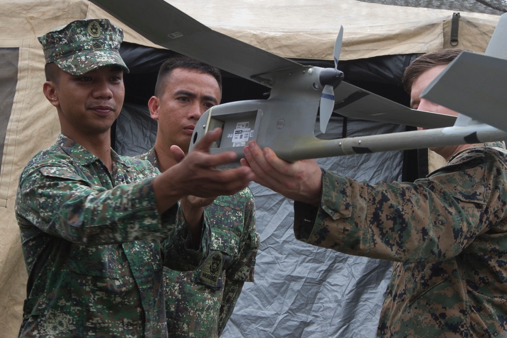 Philippine, U.S. Marines share best practices