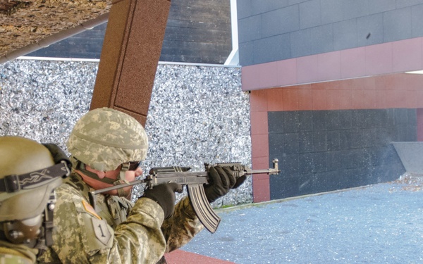 Indiana National Guard MPs zero-in at Slovak Shield 2016