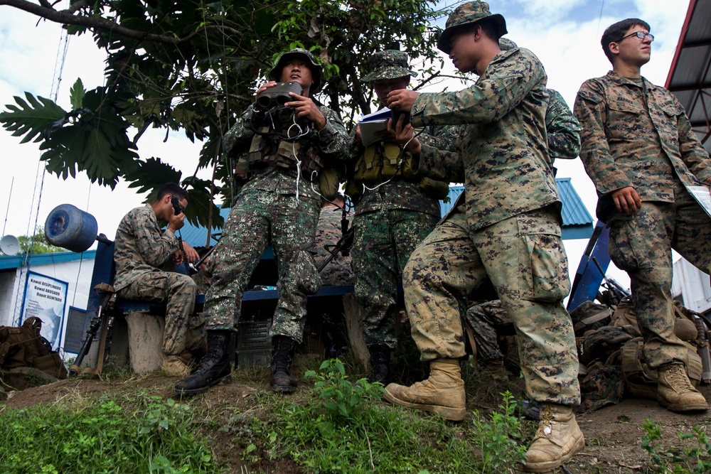 31st MEU Marines, Philippine Marines, partner during PHIBLEX 33